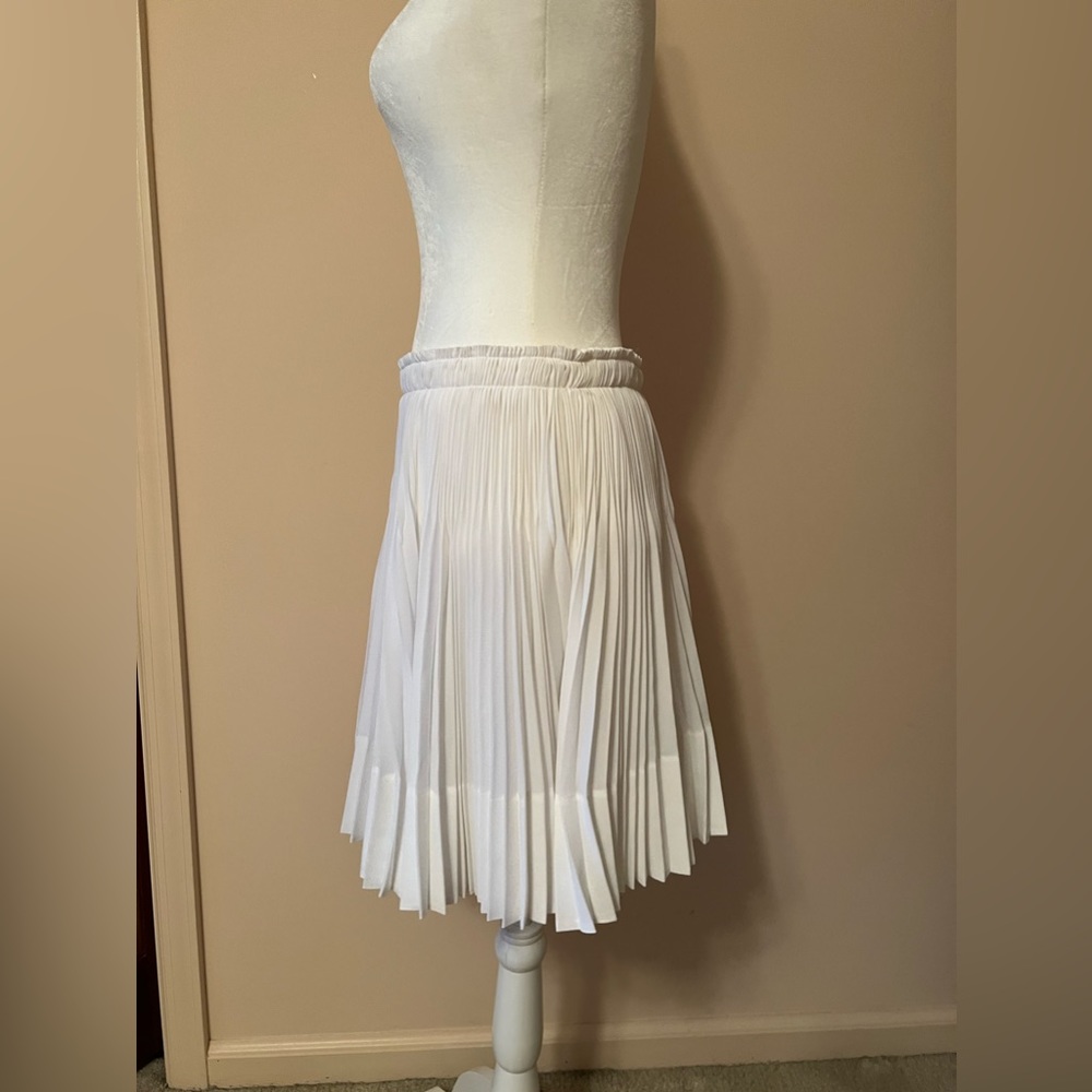 NWOT Vince skirt - Picture 7 of 10